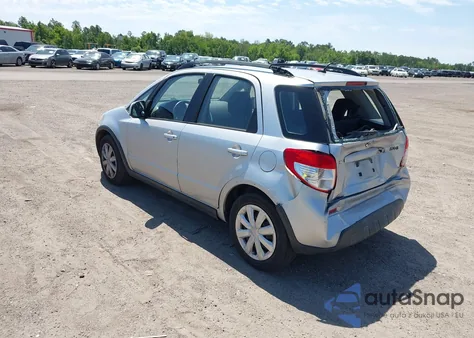 2010 Suzuki Sx4 Technology z USA, uszkodzony, nr VIN JS2YA5A37A6300161